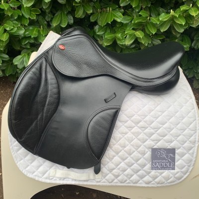 Kent & Masters 17.5” S-Series Jump (S3643)