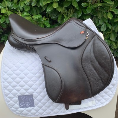 Kent & Masters 17.5” S-Series Jump (S3680)